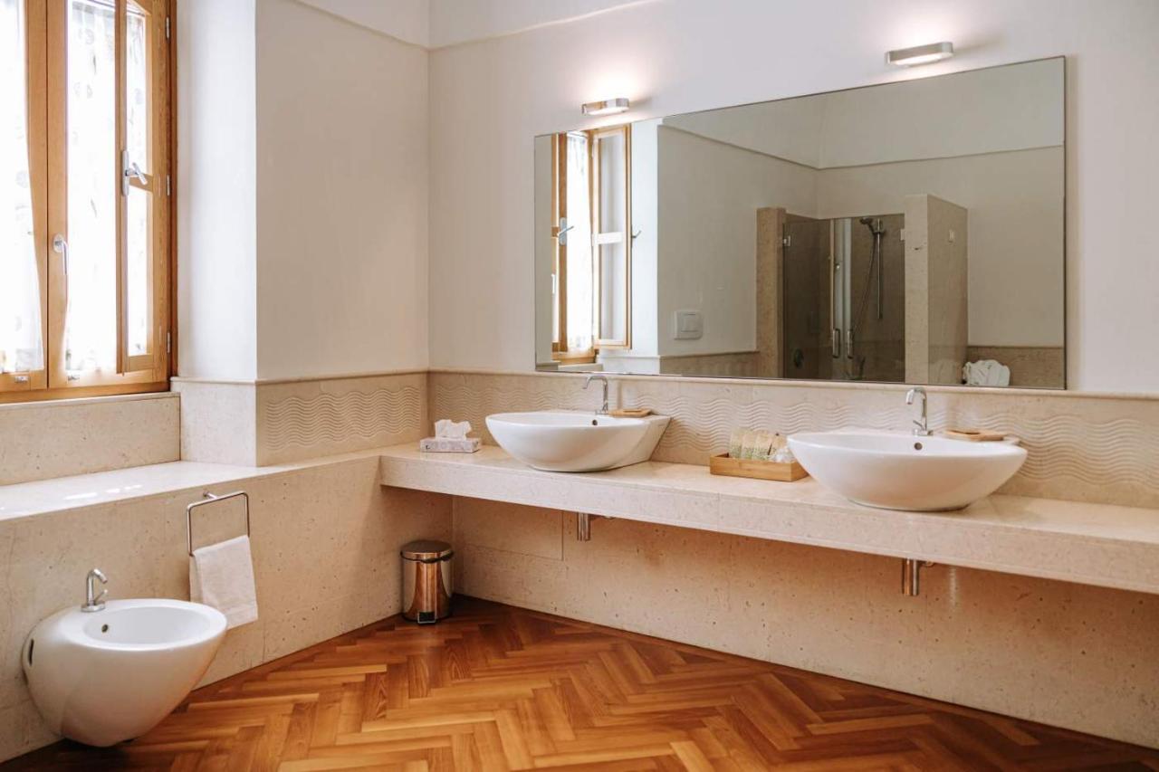 Santa Rosa Relais Hotel Ночи Екстериор снимка