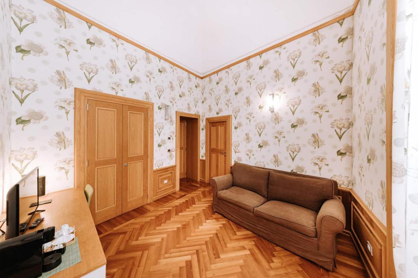 Santa Rosa Relais Hotel Ночи Екстериор снимка